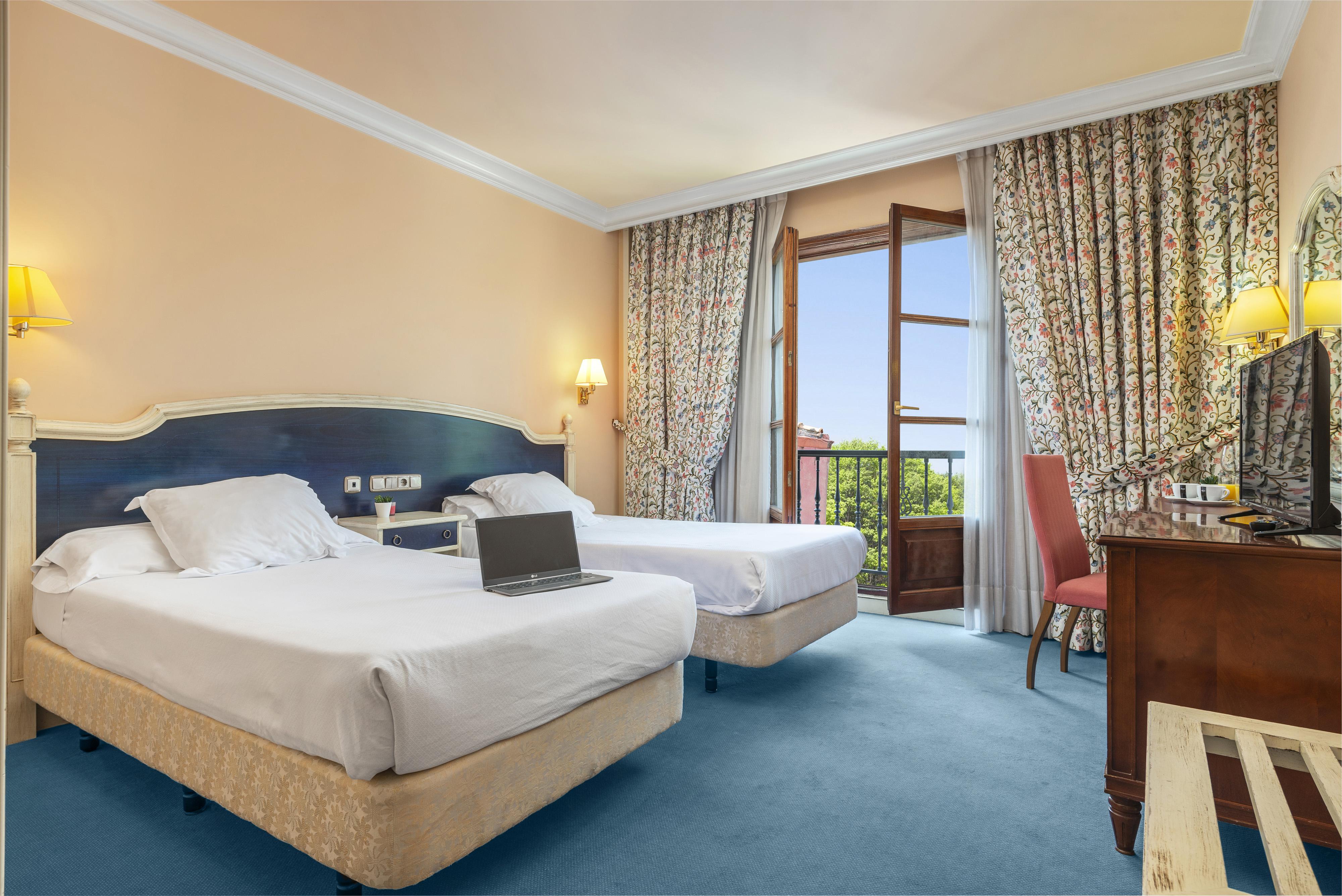Tryp Bilbao Sondika Hotel Екстериор снимка