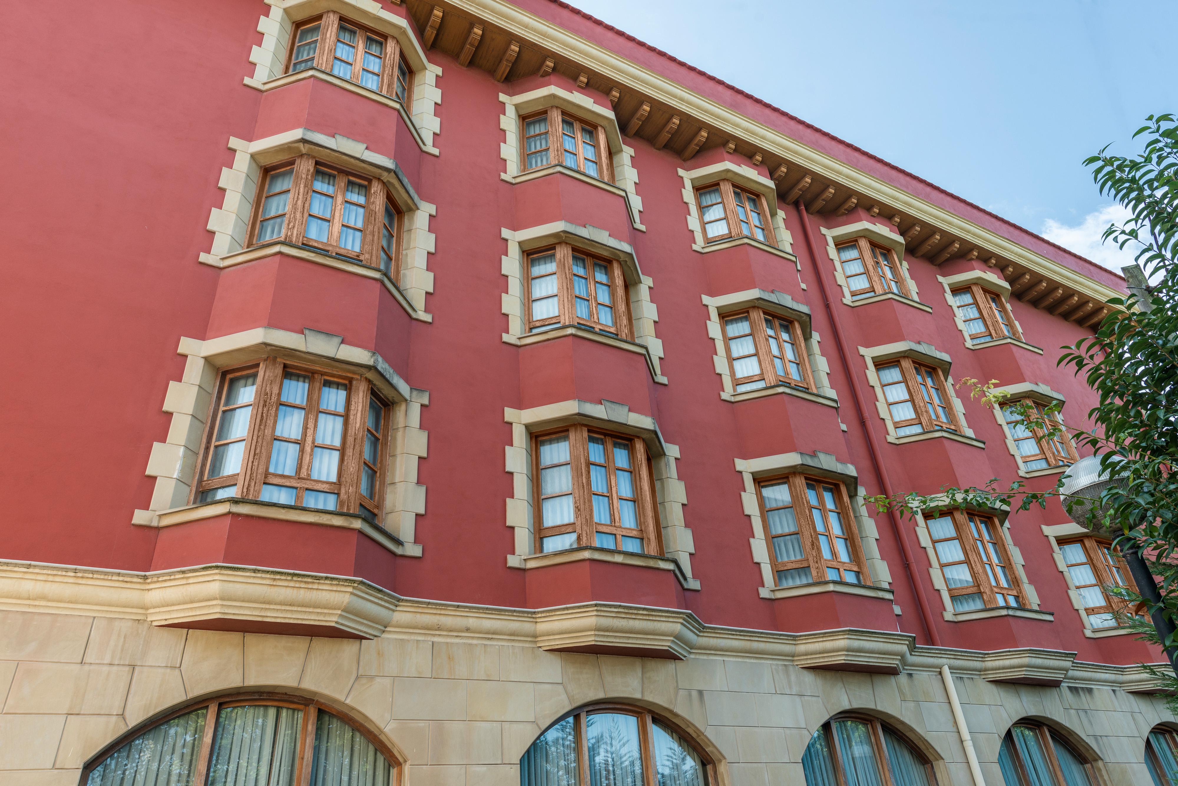 Tryp Bilbao Sondika Hotel Екстериор снимка