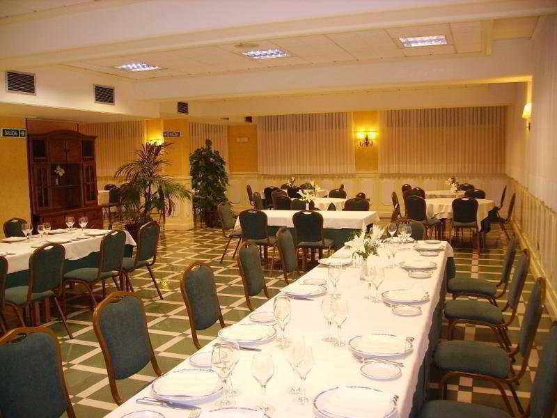 Tryp Bilbao Sondika Hotel Ресторант снимка