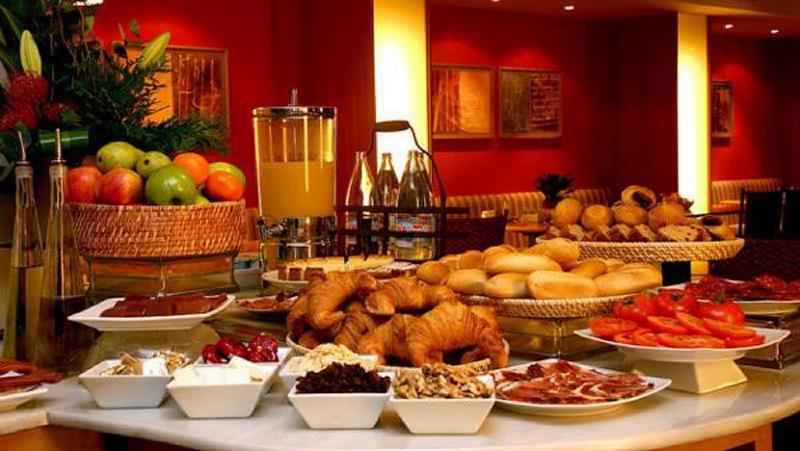 Tryp Bilbao Sondika Hotel Екстериор снимка