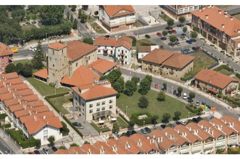 Tryp Bilbao Sondika Hotel Екстериор снимка